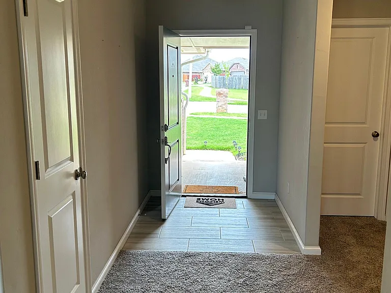 2224 Norwood Dr — Photo 18