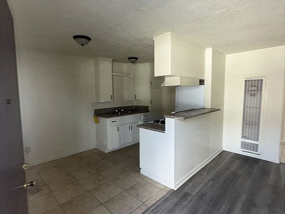 4th image of 1619 E Eureka St APT 11