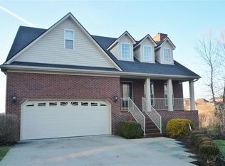 3333 Malone Dr, Lexington, KY