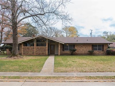 203 Sweetbriar Dr, Alexandria, LA, 71303
