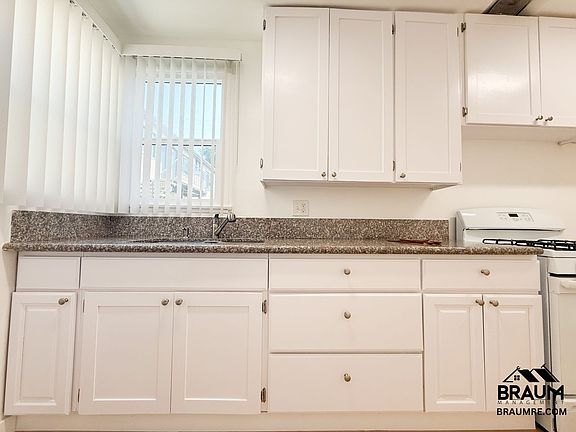 5th image of 7339 Woodman Ave APT 5