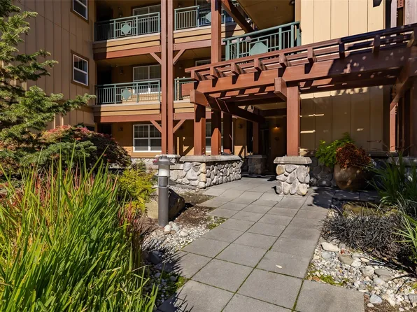 1000 Cabin Creek Lane SW #C301, Issaquah, WA 98027