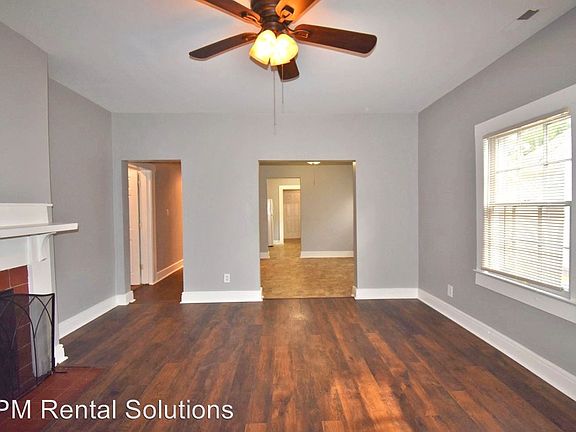 3rd image of 209 Richardson Ave
