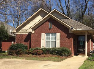 696 Albany St, Tupelo, MS 38801