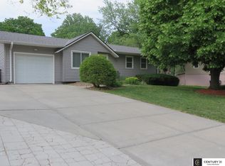 11010 Olin Ave, Omaha, NE 68144