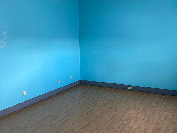 2nd image of 16 N Kanawha St #4
