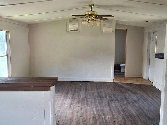 2nd image of 109 Liberty Ln