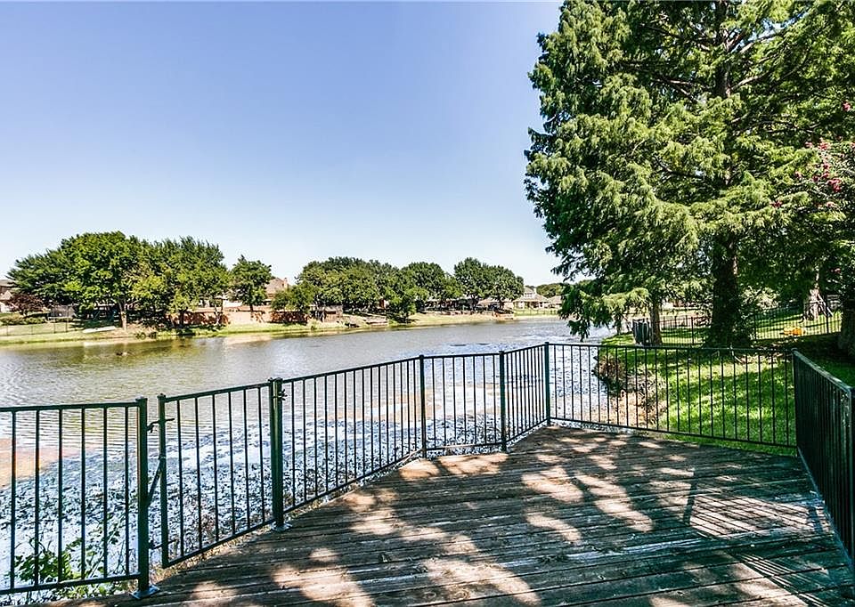 1st image of 2105 Lakehill Ct