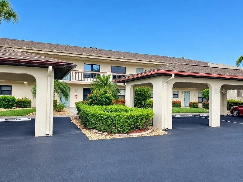 2 bed, 2.0 bath, 1111 sqft, $3,800 — Photo 1