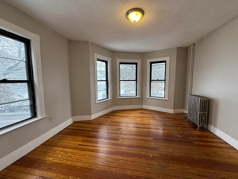 655 Western Ave #8 — Photo 5