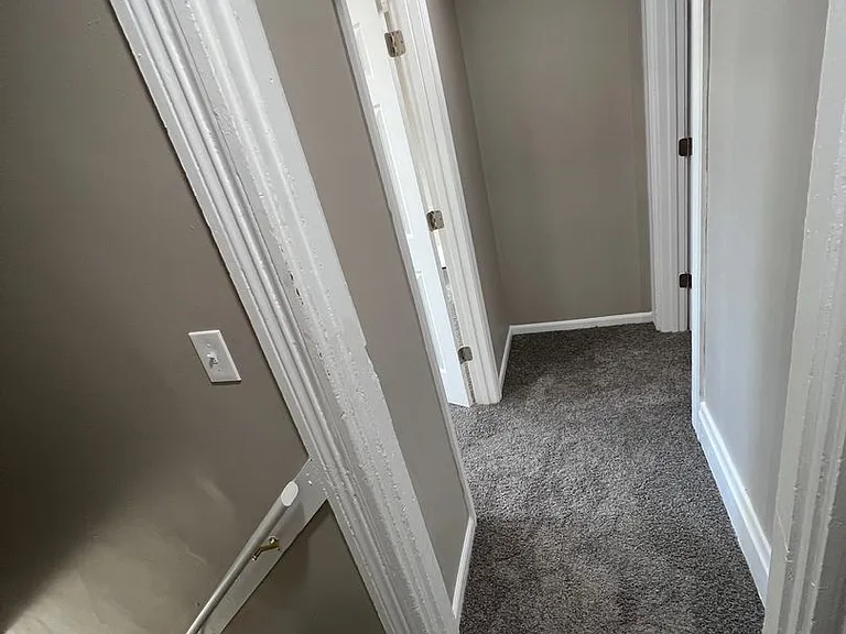 1328 Diana St — Photo 22
