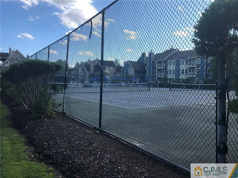 27 Lear Ct — Photo 17