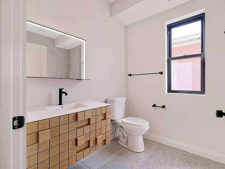 50 Crescent Ave #3 — Photo 11
