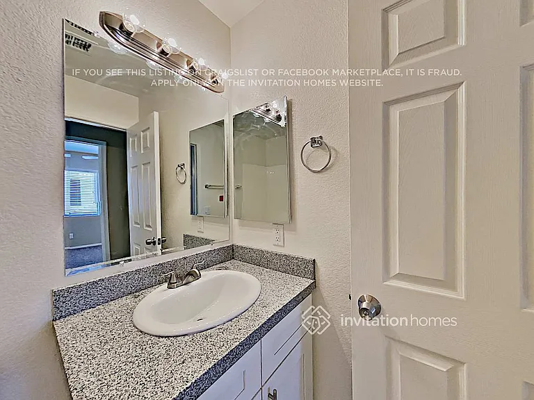 9159 W Deanna Dr — Photo 13