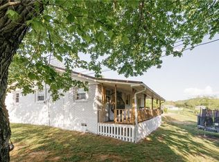 2629 Jones Mountain Rd, Talking Rock, GA 30175