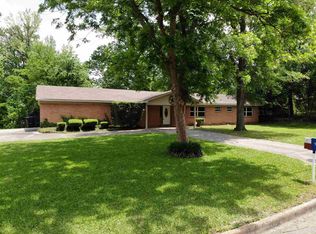 1401 Auburn Dr, Longview, TX 75601