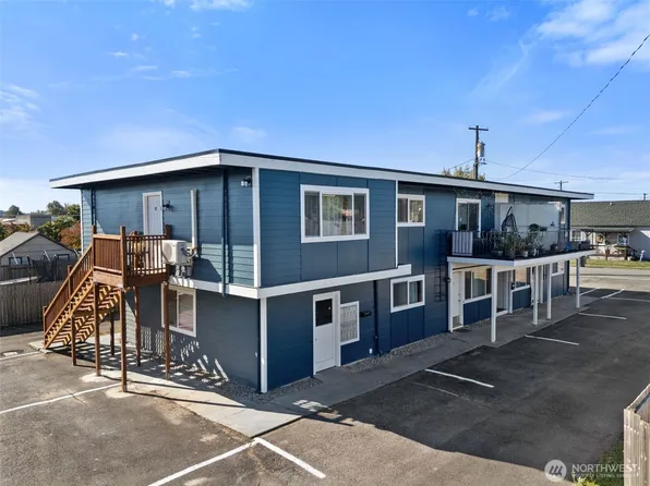 231 11th St #Xx, Chehalis, WA 98532