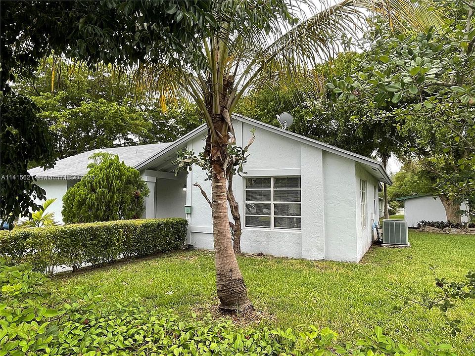 1st image of 6530 SW 59th Pl