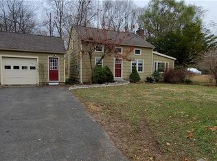 3 Harbor Ridge Rd, Danbury, CT 06811
