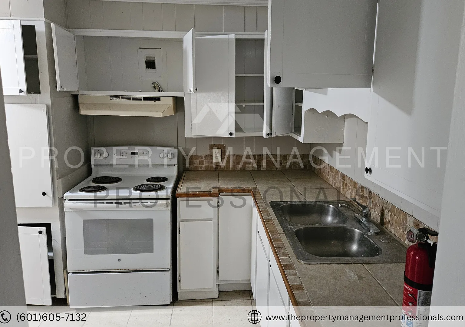 Renovated Ready to Rent — Photo 4
