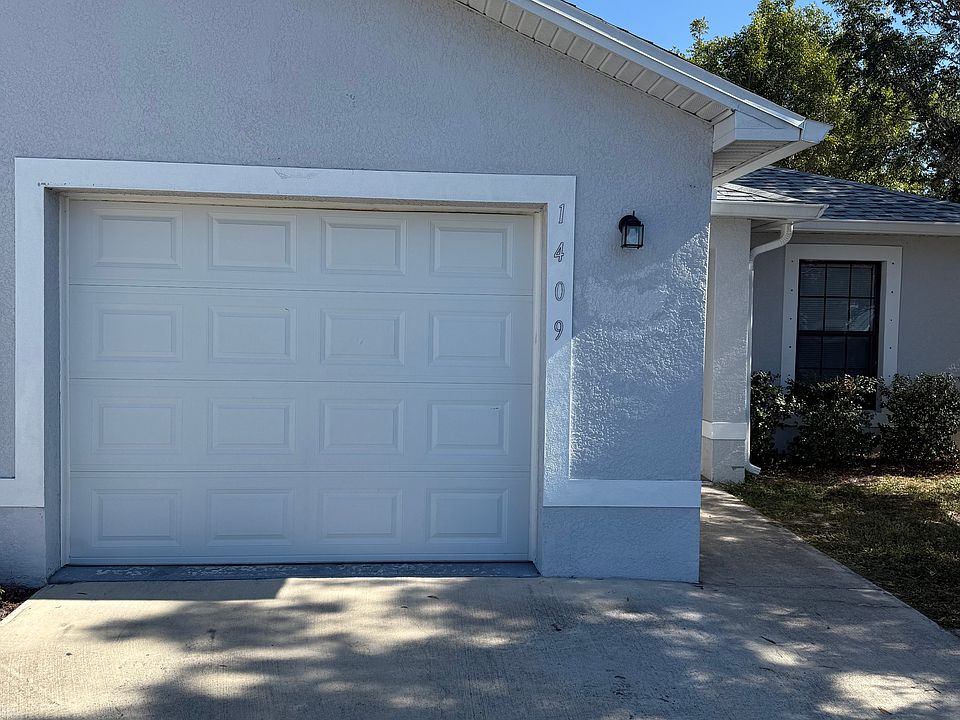 1st image of 1407-1409 SE 8th Pl #1aa13e667
