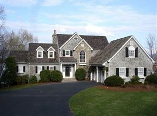 220 Island View Dr, Penhook, VA 24137