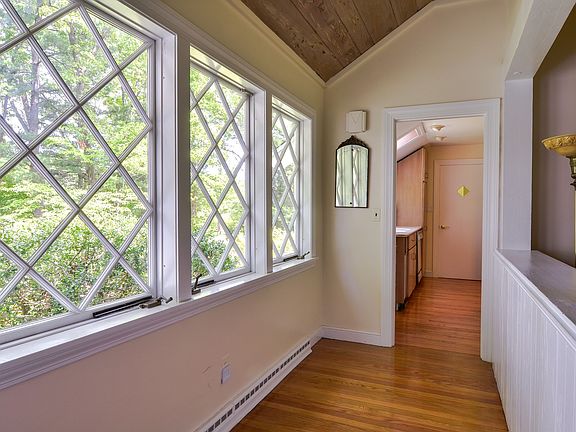 Entry Foyer