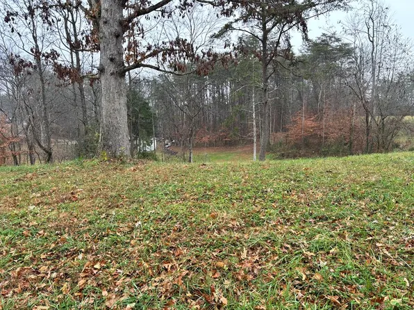 230 Vaughn Ln, Livingston, TN 38570