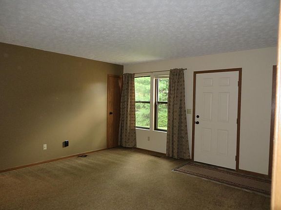 3rd image of 8847 Hornsea Dr