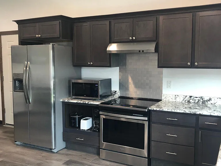1291 Burton St — Photo 3