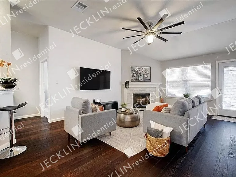 2415 Candle Ridge Trl — Photo 8