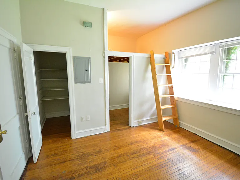 251 W Rittenhouse St #104 — Photo 2