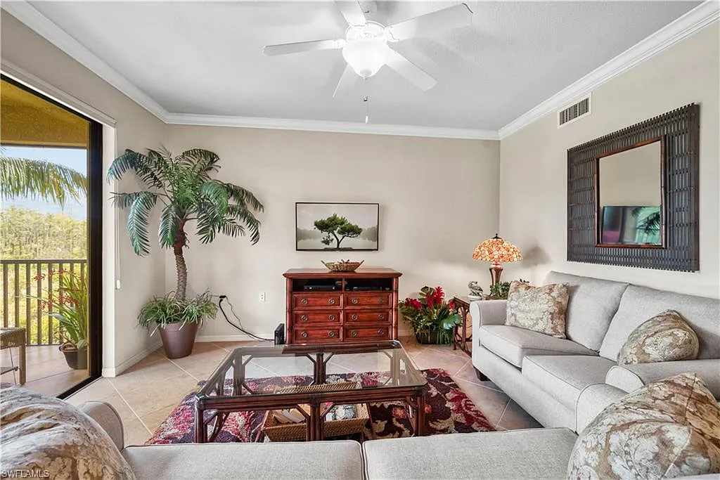 2 bed, 2.0 bath, 1232 sqft, $8,000 — Photo 2