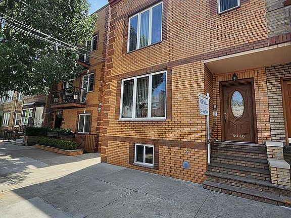 2nd image of 6010 Linden St