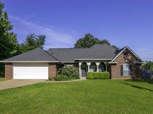 3737 Kriss Dr, Longview, TX 75604