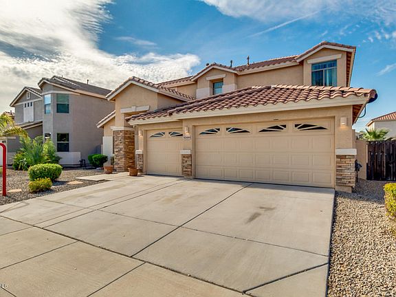 3rd image of 43489 W Cydnee Dr