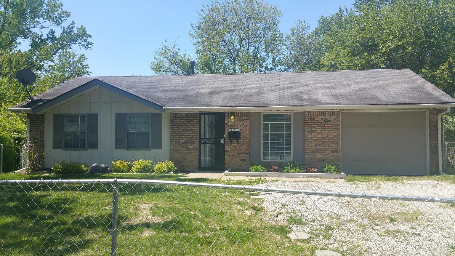 4114 Baker Dr photo 1