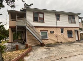 610 14th St N APT 1, Saint Petersburg, FL 33705