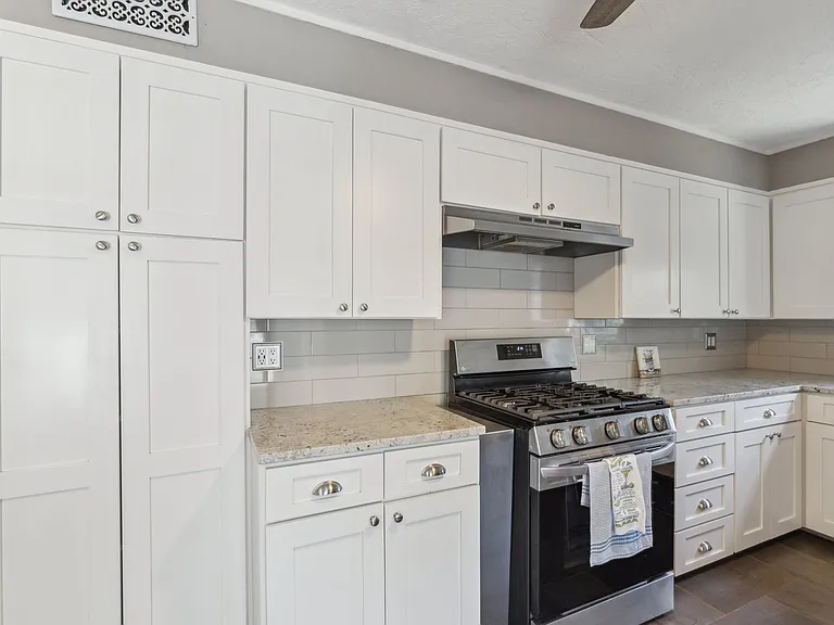 1101 Glenwood Ave — Photo 13