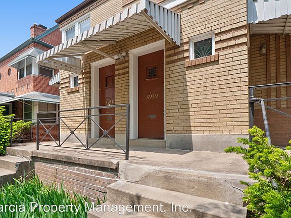 3rd image of 4939 Pernod Ave #2F