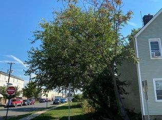 59 Pine St, Elizabeth, NJ 07206