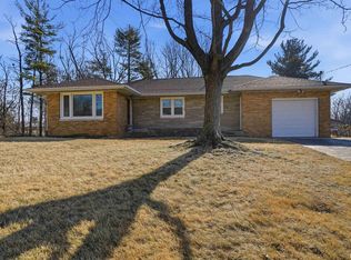 224 Mount Aire Dr, East Peoria, IL 61611