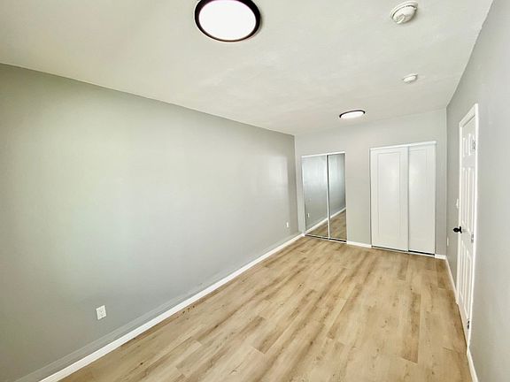 4th image of 7945 Fallbrook Ave