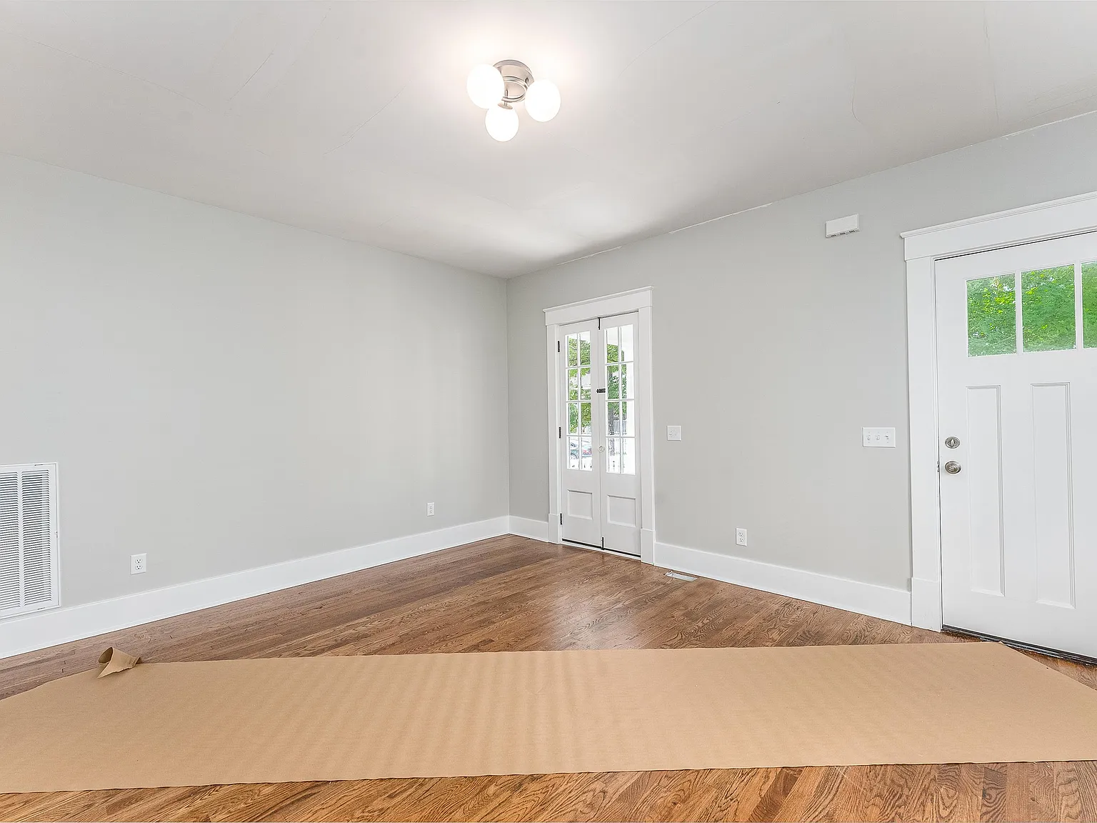 114 West Anderson Street - A — Photo 4
