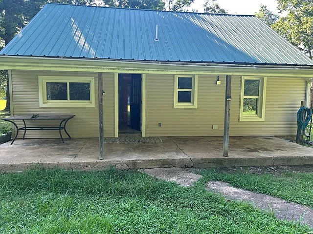 1215 Durham Rd — Photo 14