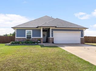 9817 Abington Cir, Edmond, OK 73025