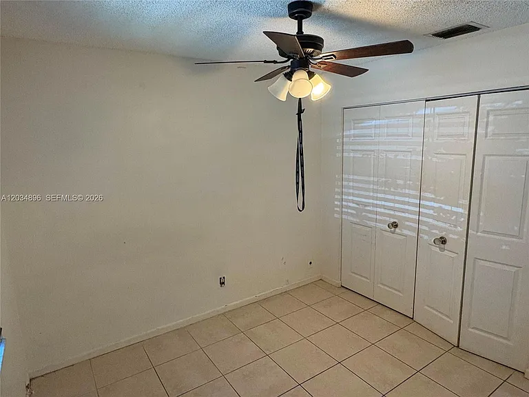 3819 SW 69th Ave #14-L — Photo 4