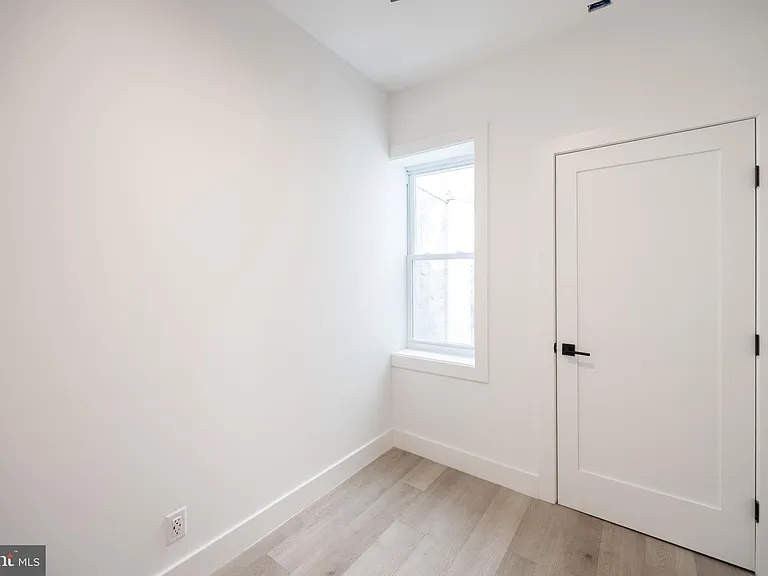 1838 S 23rd St #2 — Photo 14
