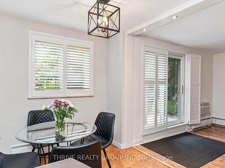 635 Wonderland Rd S #4 — Photo 11