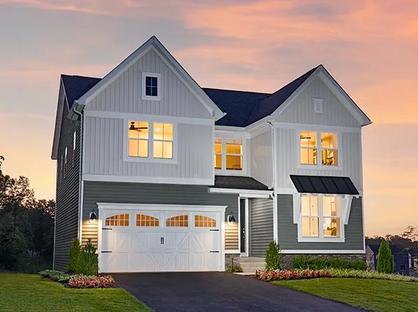 2813 White Tail Dr, Locust Grove, VA 22508